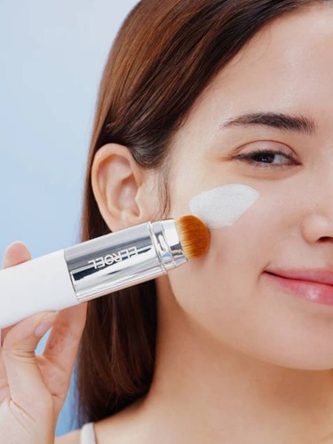 Blanc Cover Cream Stick Light  Foundation Stick