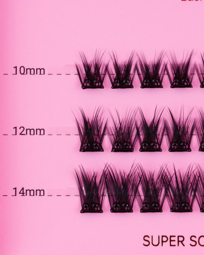 Press-on Lashes – “Beautiful”