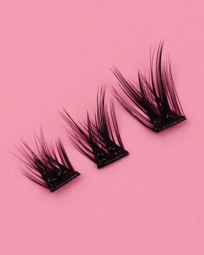 Press-on Lashes – “Beautiful”