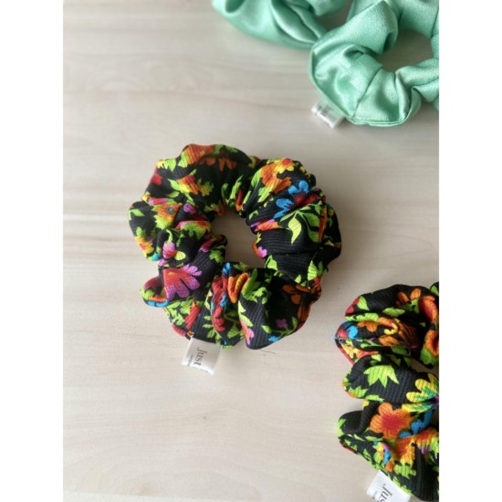 Spring Scrunchie