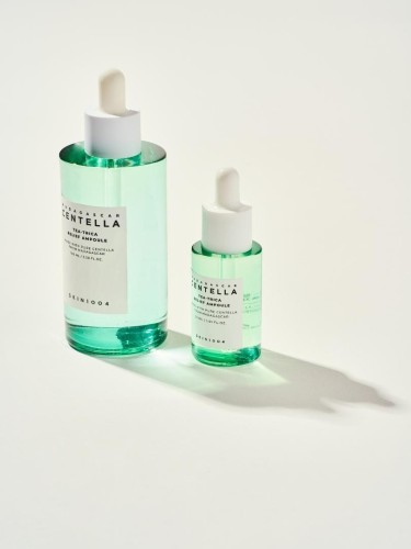 Skin1004 Madagascar Centella Tea-Trica Relief Ampoule- Ενυδατικός ορός για ακνεϊκές επιδερμίδες 30ml